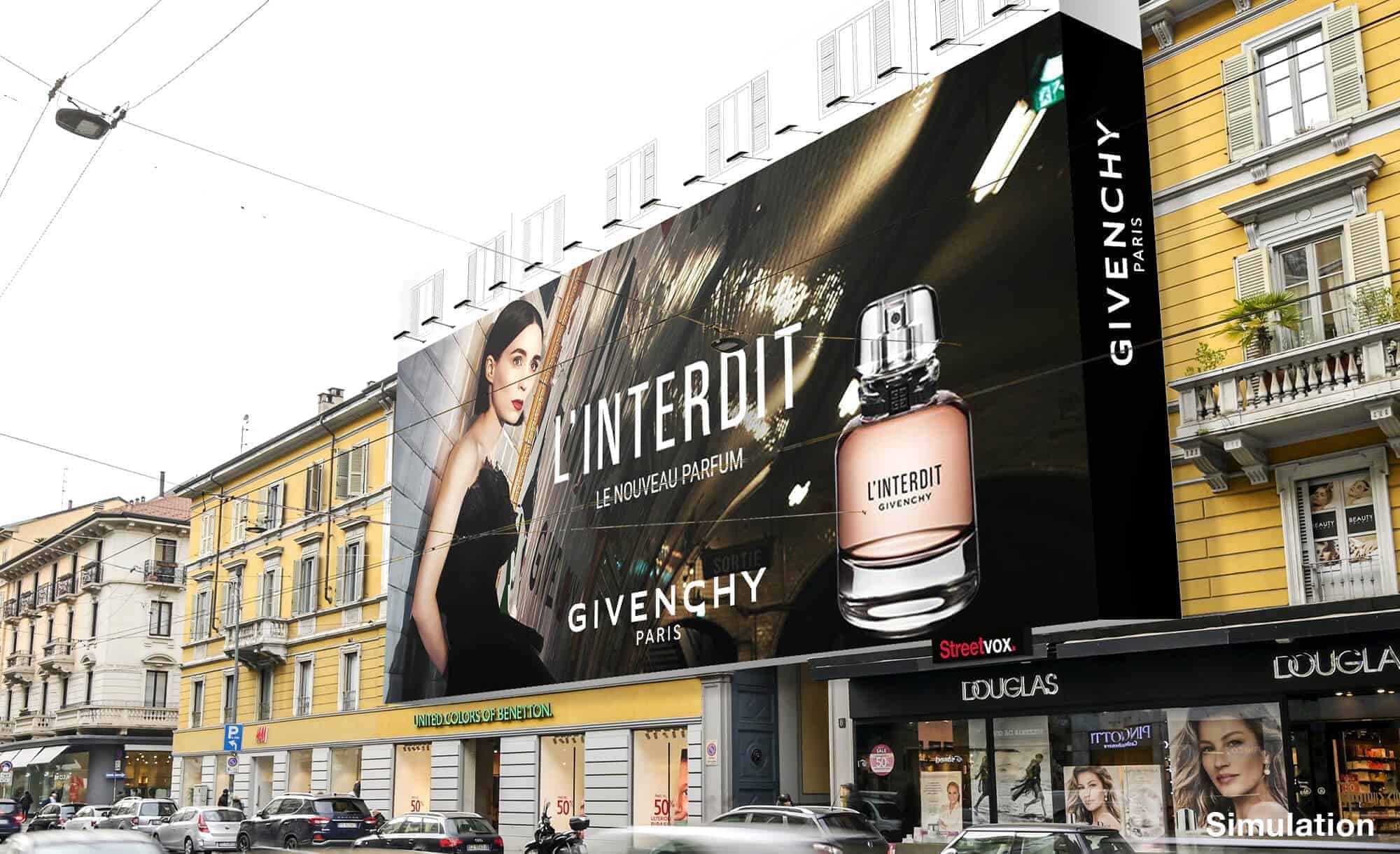 Maxi Affissione a Milano in Corso Vercelli 8 di Givenchy (moda)