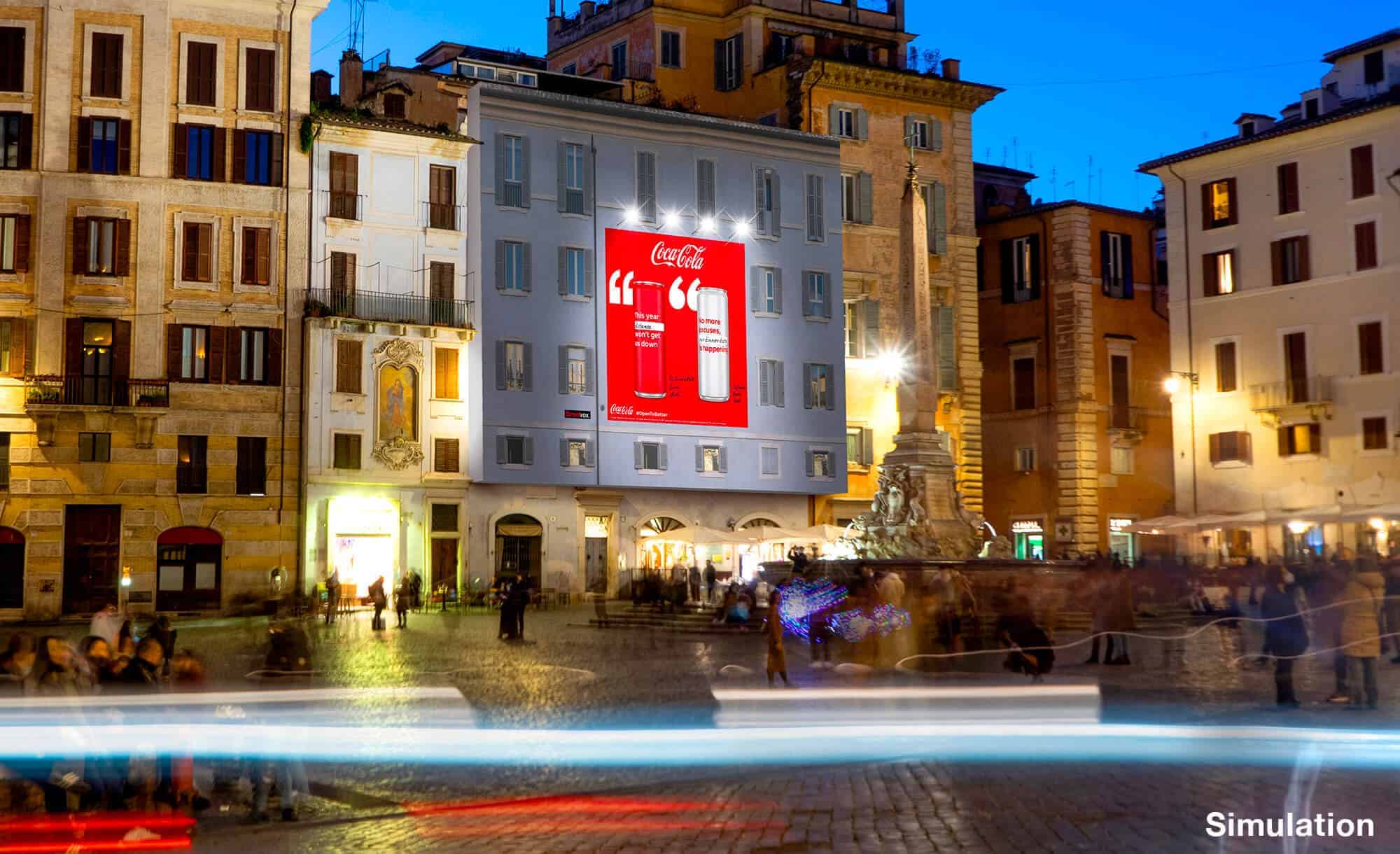 Maxi Affissione a Roma in Piazza del Pantheon con Coca Cola (Food & Beverage)