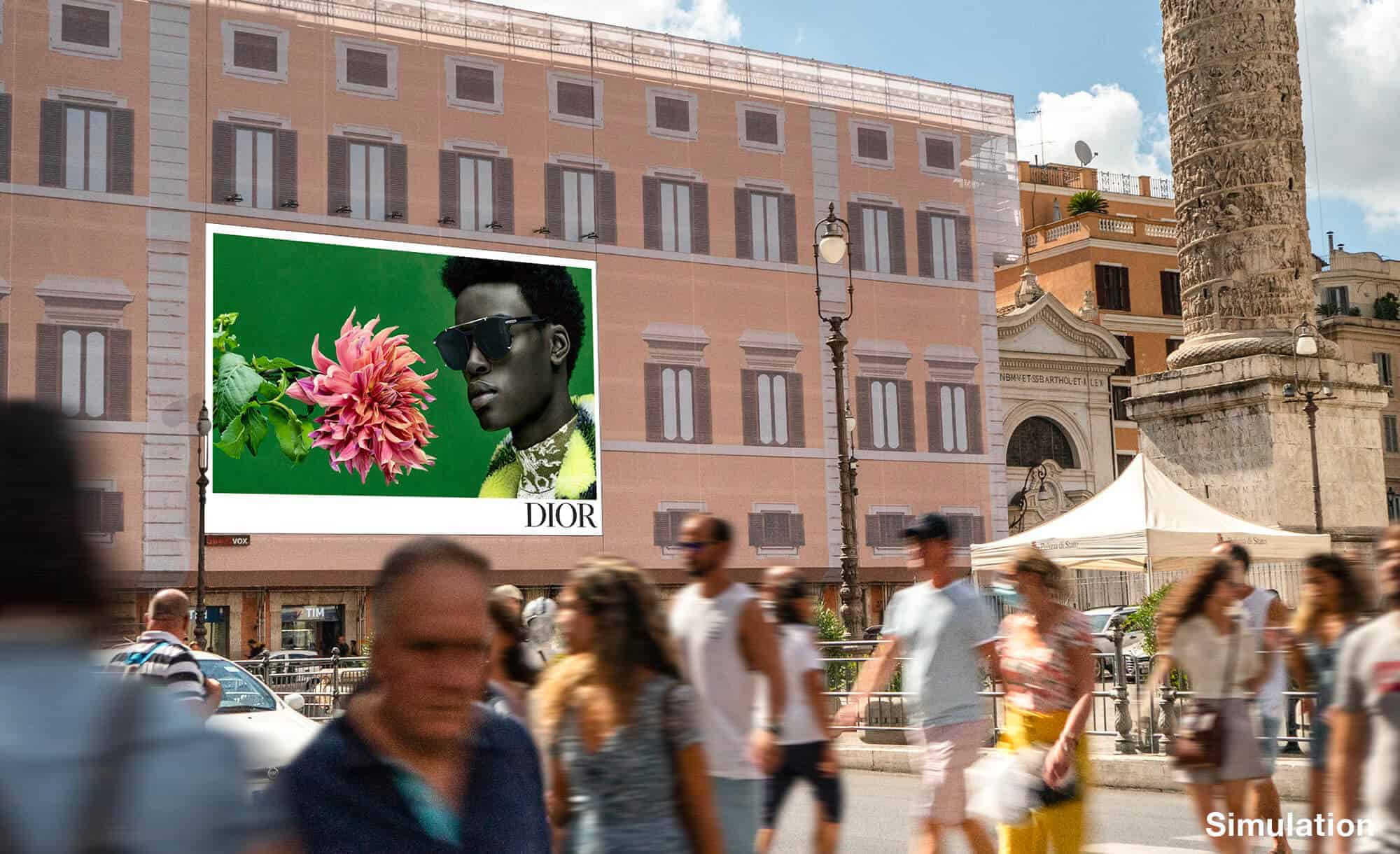 Maxi Affissione a Roma in Piazza Colonna con Dior (Fashion)