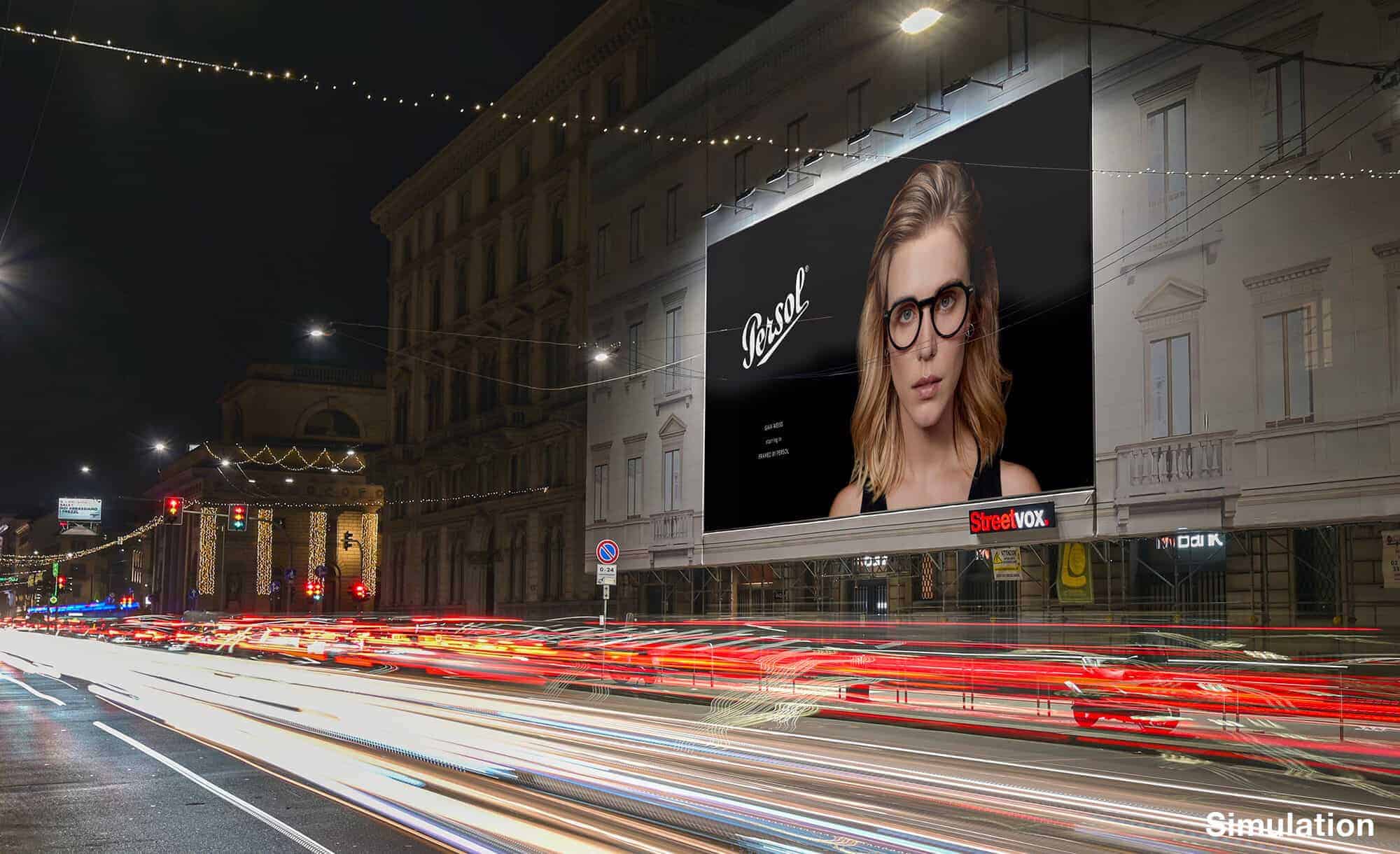 Maxi Affissione a Milano in Corso Venezia 54 con Persol (Fashion)